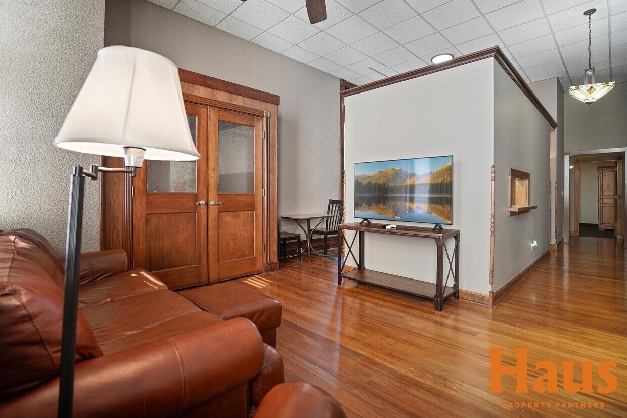 Foto principal - 118 SW 8th Ave