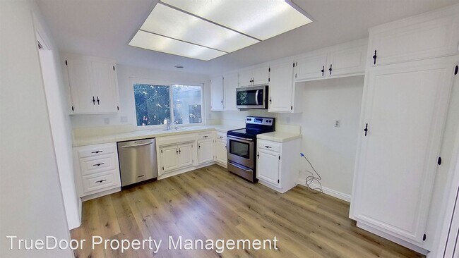 Foto del edificio - 4 br, 3 bath House - 5221 Franklin Circle