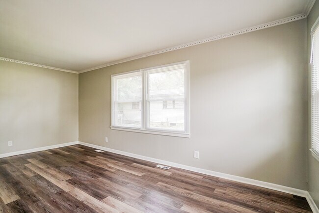 Foto del edificio - 3 Bedroom in Newark, OH
