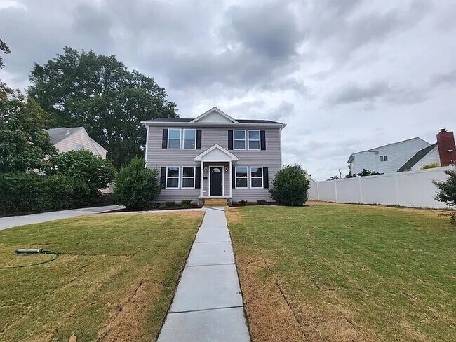 Building Photo - RENOVATED 4 BEDROOM/3 BATH IN NORFOLK! READY FOR RENT!!