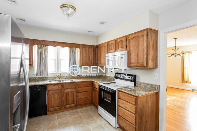 Foto del edificio - 606 Milford Hills Rd