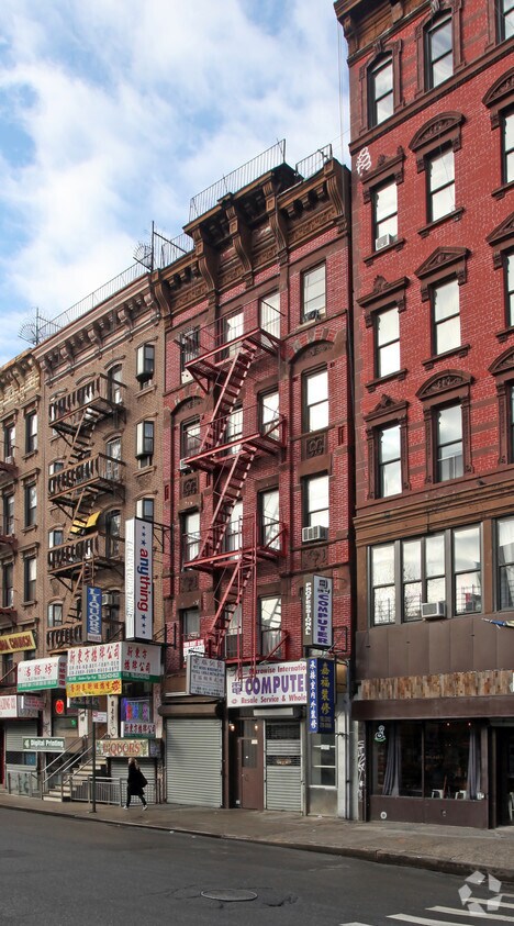 Primary Photo - 103 Allen St