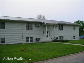 Primary Photo - 1106 Oak St