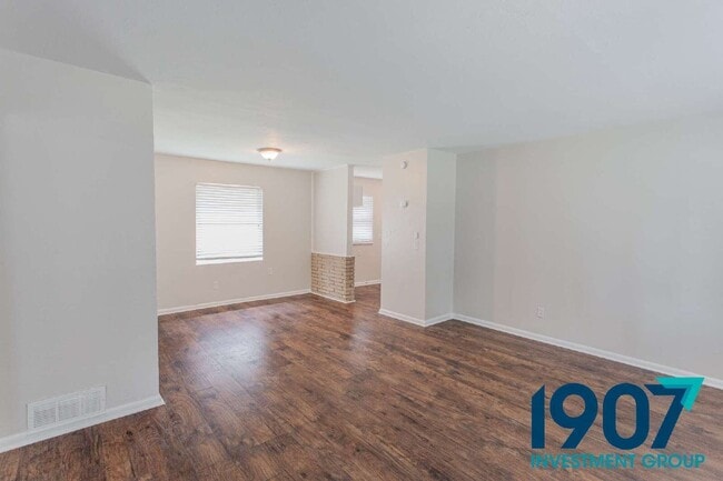 Photo - 1832 Brighton Avenue House