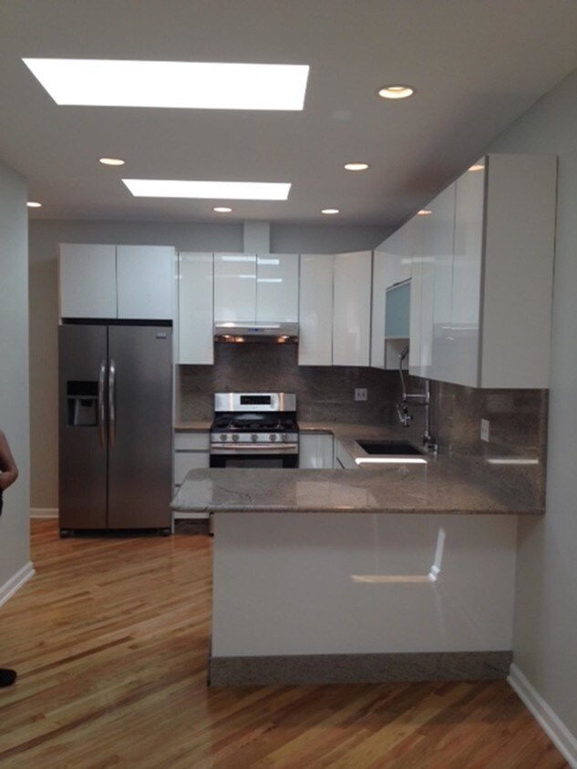 Primary Photo - 635 79th Street