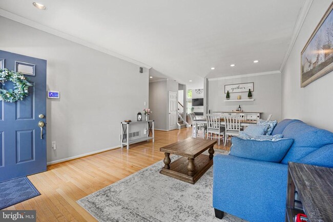 Foto del edificio - 410 Fairview Way
