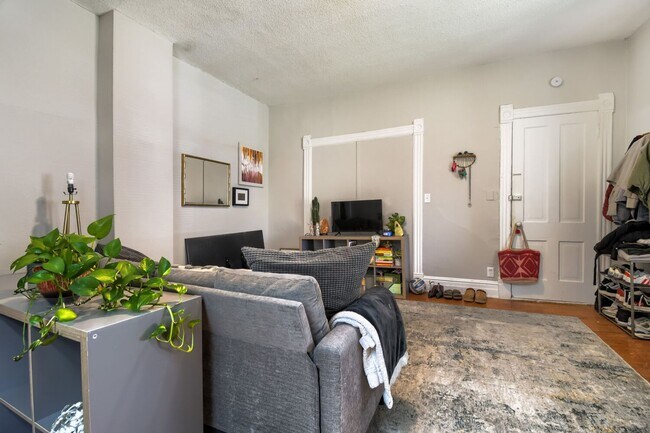 Foto del edificio - 3118 Pleasant Ave