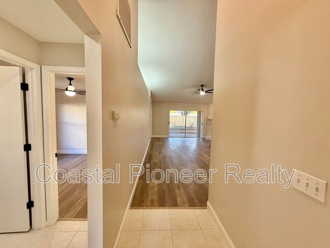 Building Photo - 8725 Huntfield St