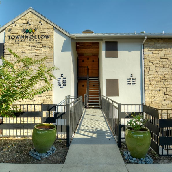 Townhollow Apartments Apartments in Austin, TX