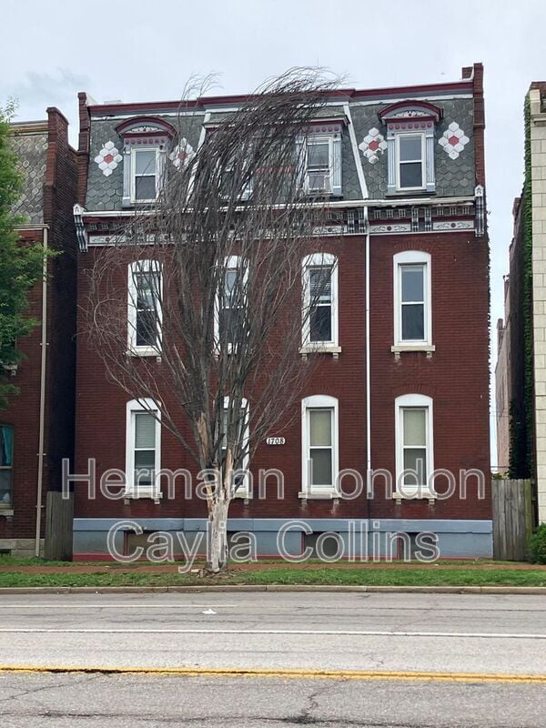Building Photo - 1708 S Tucker Blvd