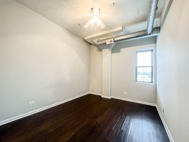 Building Photo - 5822 N Western Ave