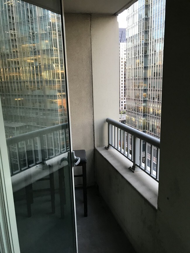 Foto del edificio - 345 N LaSalle St