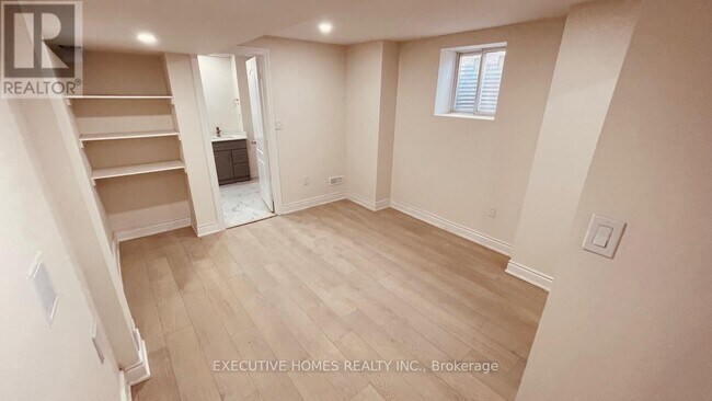 Building Photo - 444 Grindstone Trl