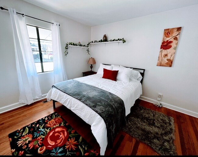 Spacious Bedrooms - 2514 Bedford Ave