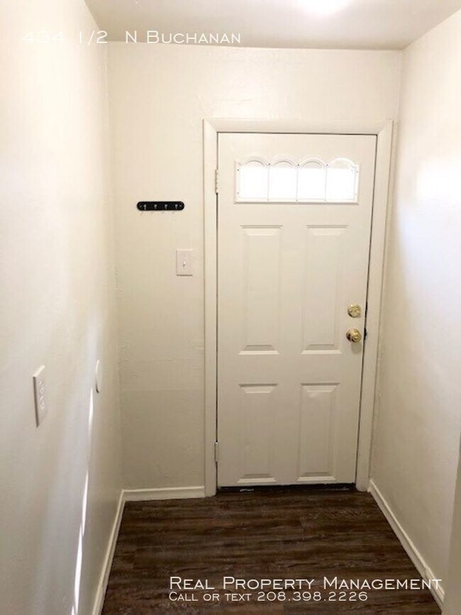Building Photo - 1 Bedroom 1 Bath
