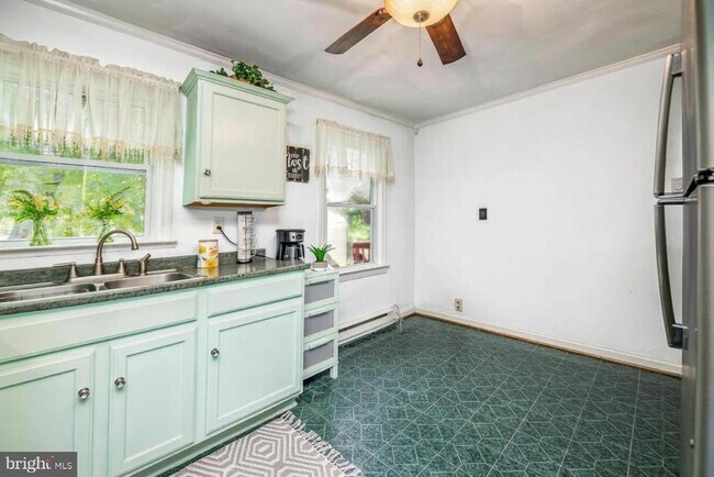 Foto del edificio - 229 Opequon Ave