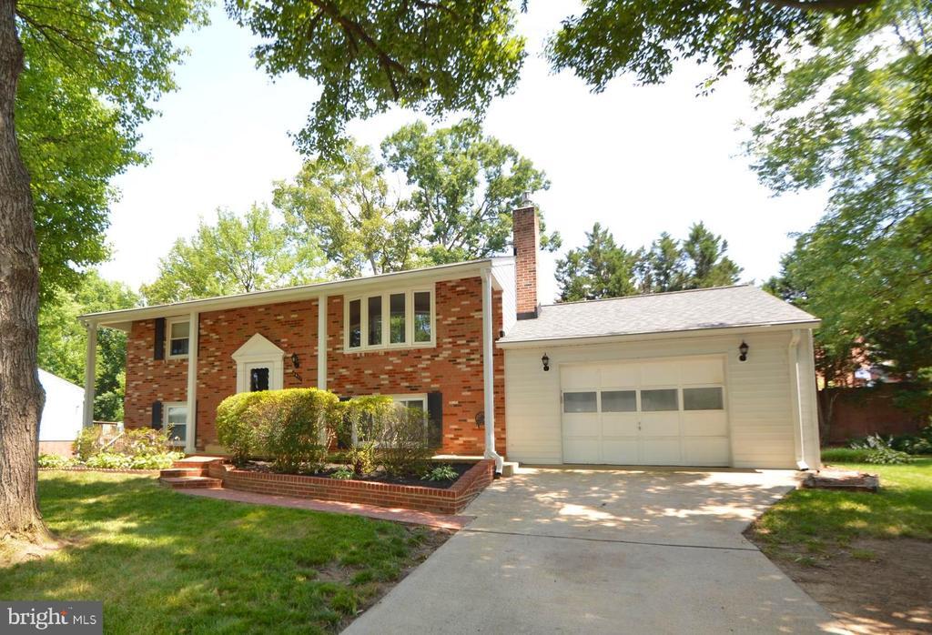 Building Photo - 6411 Whippany Way