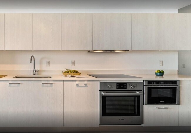 Foto del edificio - 501 NE 31st St