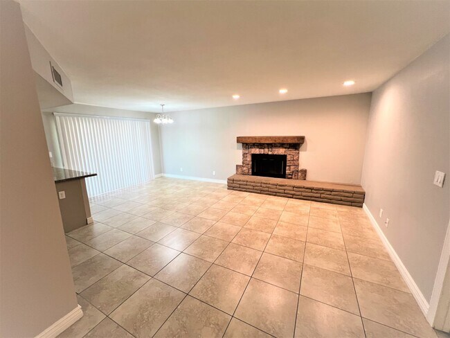 Building Photo - 4836 W Mercer Lane