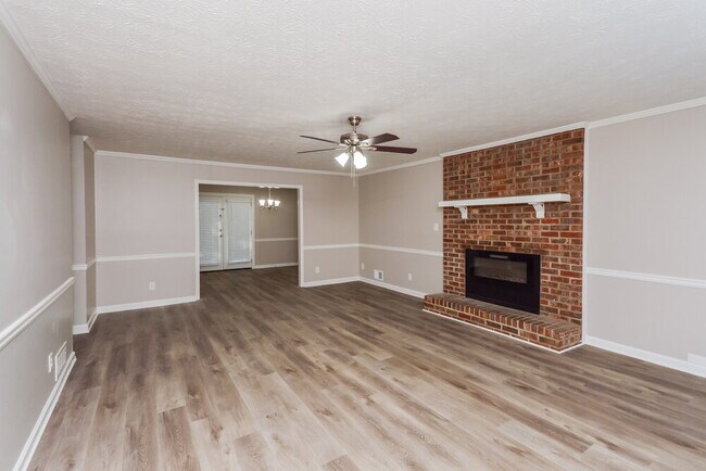 Foto del edificio - 661 Greenview Ave SE