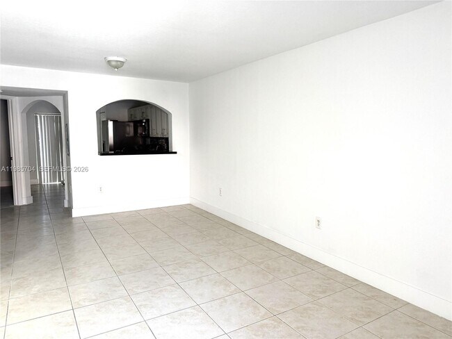 Building Photo - 1260 SE 28th Ct