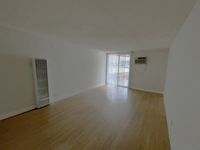 Foto del edificio - 327 Normandie Ave
