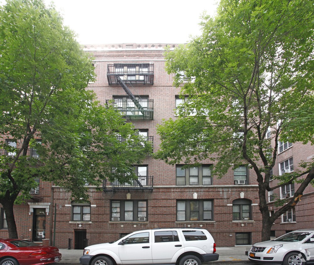 31-63 33rd St. - 31-63 33rd St