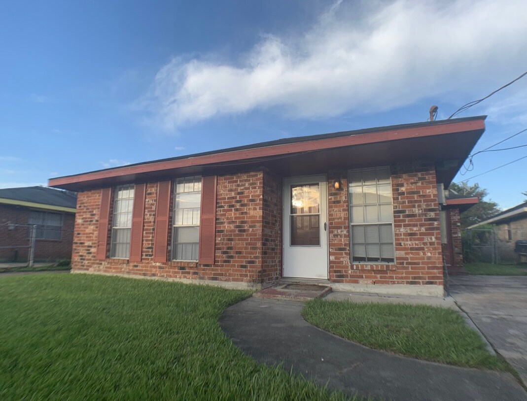 Primary Photo - 2656 Tifton Ave
