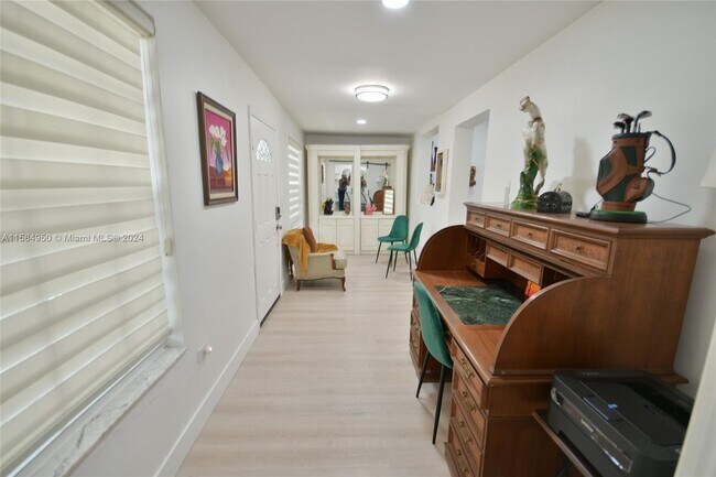Foto del edificio - 556 Northwest 35th Street, Miami, FL 33127...