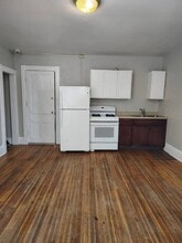 Building Photo - 626 Park Ave