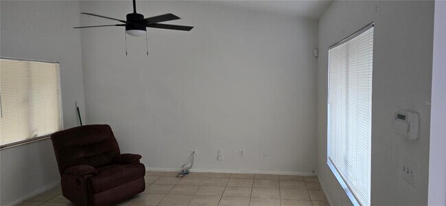 Foto del edificio - 2237 Greenview Cir