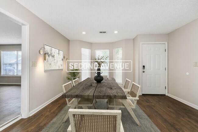 Foto del edificio - 328 Gathering House Dr