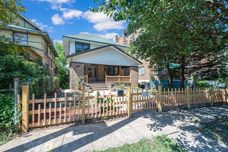 Foto principal - 1230 29th St S