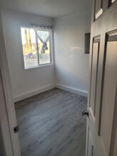 Building Photo - 45431 Corkwood Ave