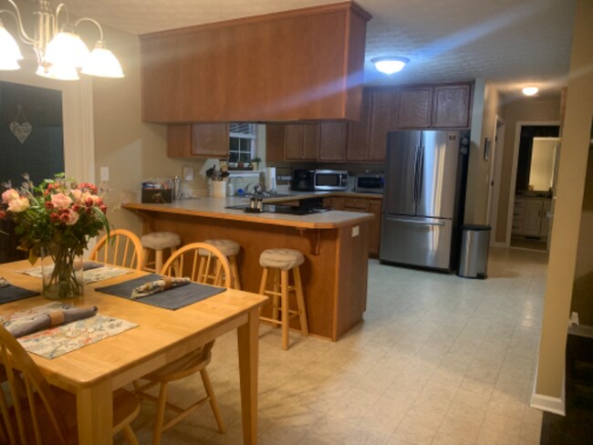 Foto del edificio - 2929 Lake Hollow Rd