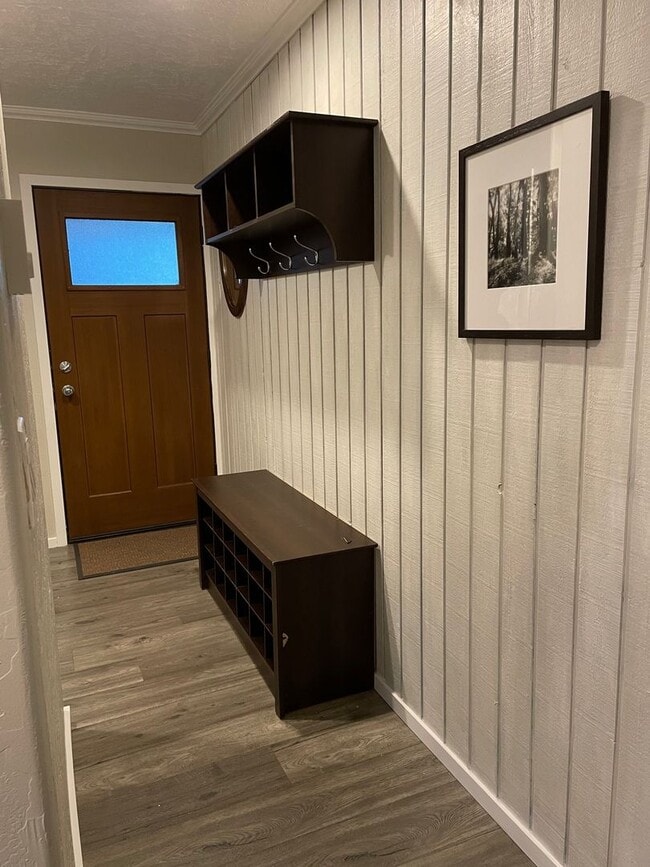 Foto del edificio - Fully Furnished 1 Bed 1 Bath NW Bend