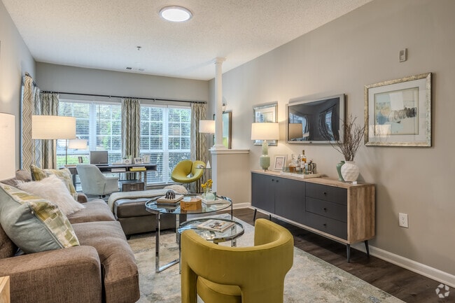 2BR, 2BA - 1,119SF - Living Room - Brookside Park Apartments
