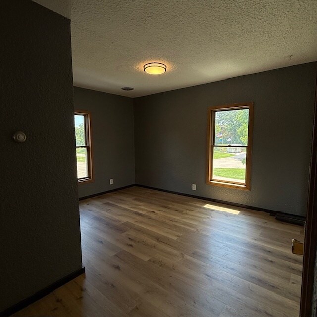 Living Room - 1304 Blackhawk Blvd
