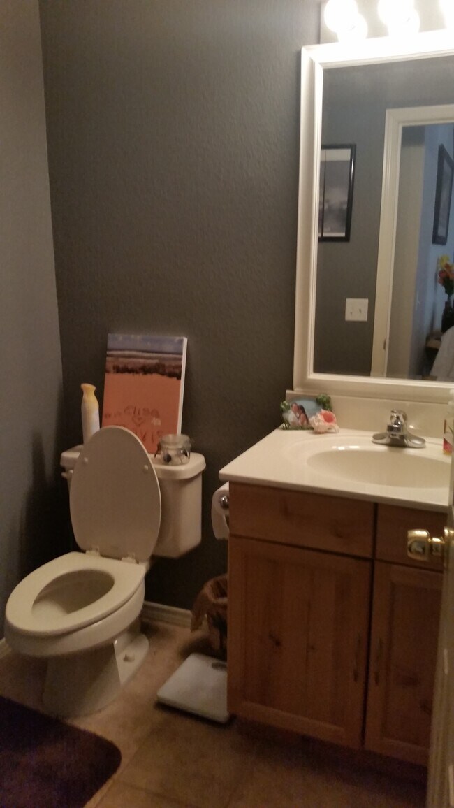 half bath (downstairs) - 1731 East Arrowhead Avenue