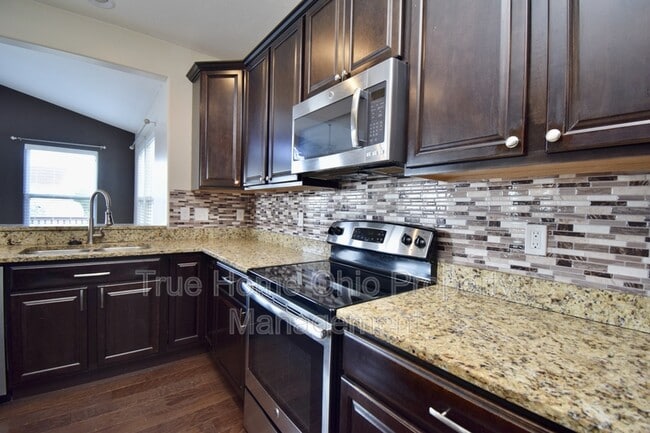 Building Photo - 711 Wyandot Woods Blvd