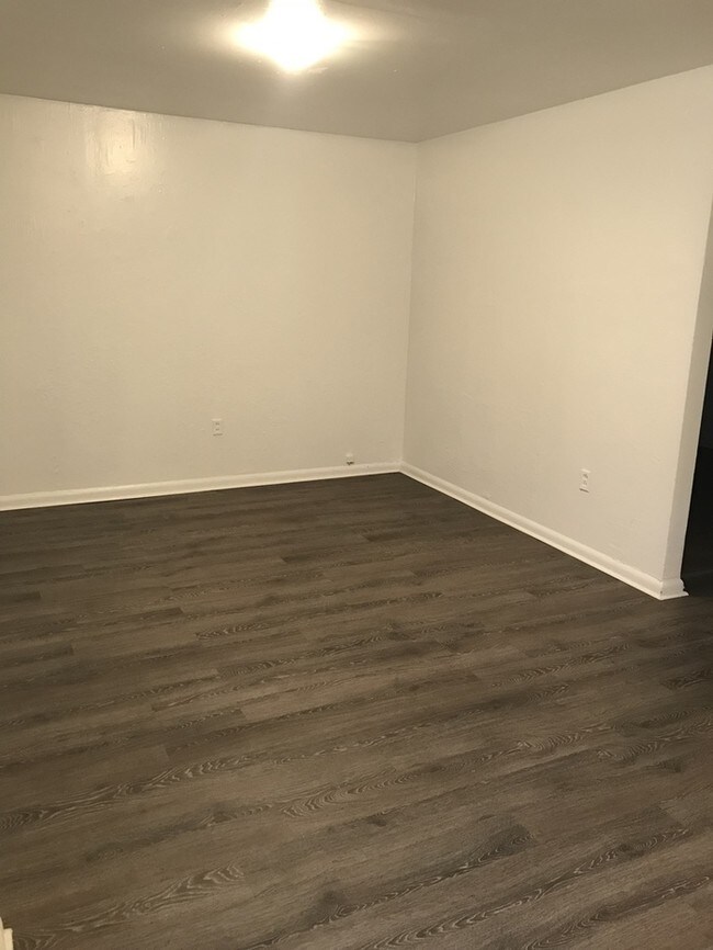 Foto del edificio - 1 Bedroom, 1 Bathroom apartment for rent!