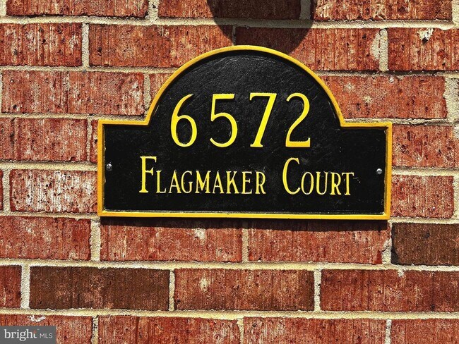 Building Photo - 6572 Flagmaker Ct
