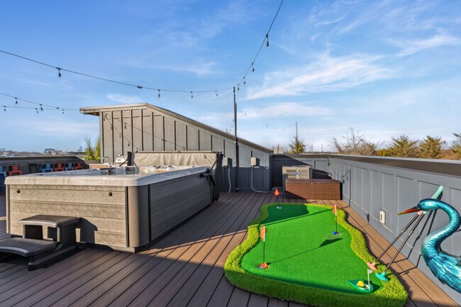 Foto del edificio - 554 Rosedale Ave