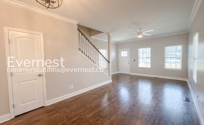 Foto del edificio - 506 Eastboro Dr