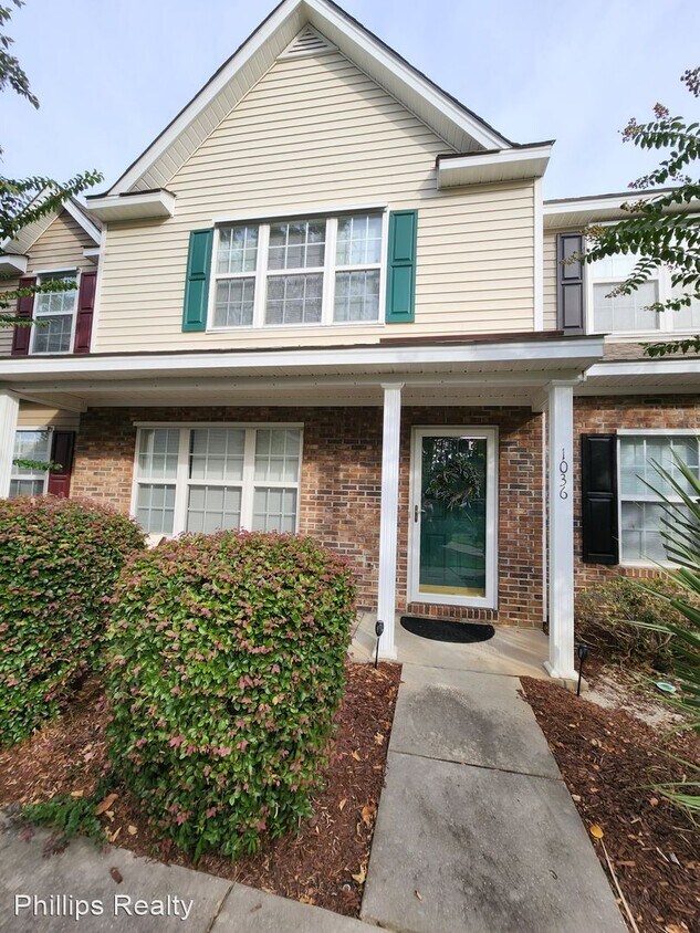 2 br, 2.5 bath House 1036 Palisade Circle House Rental in Myrtle