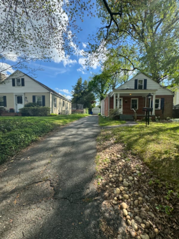 Building Photo - 5520 Greentree Rd