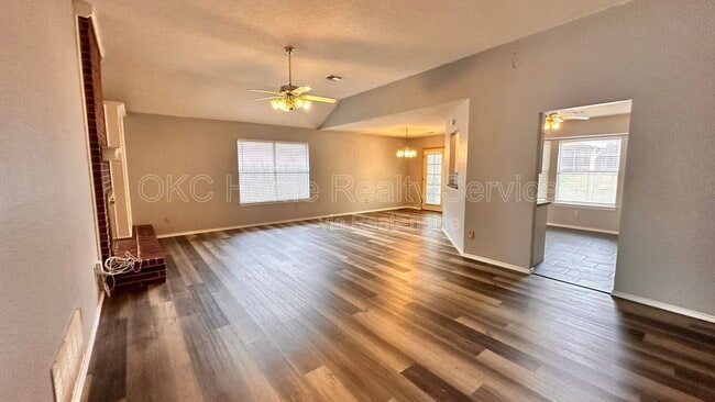 Photo - 17316 Valley Crst House