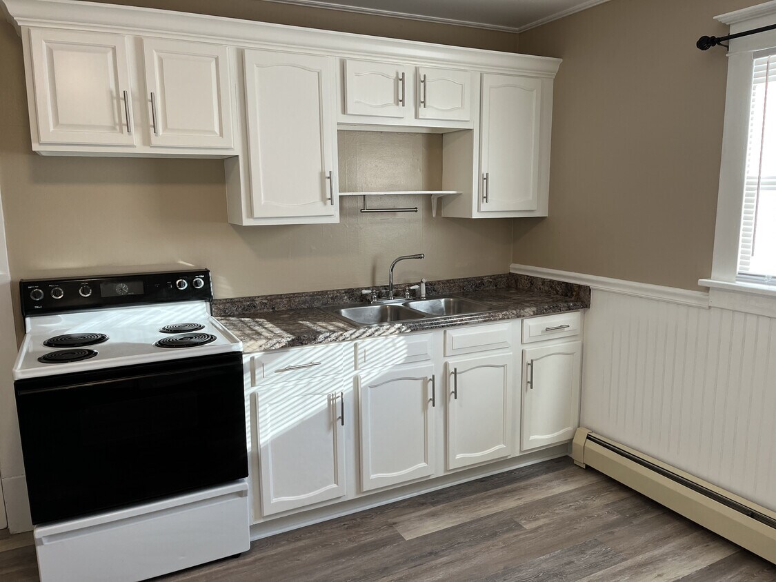 Kitchen 1 - 722 Bellefonte Avenue