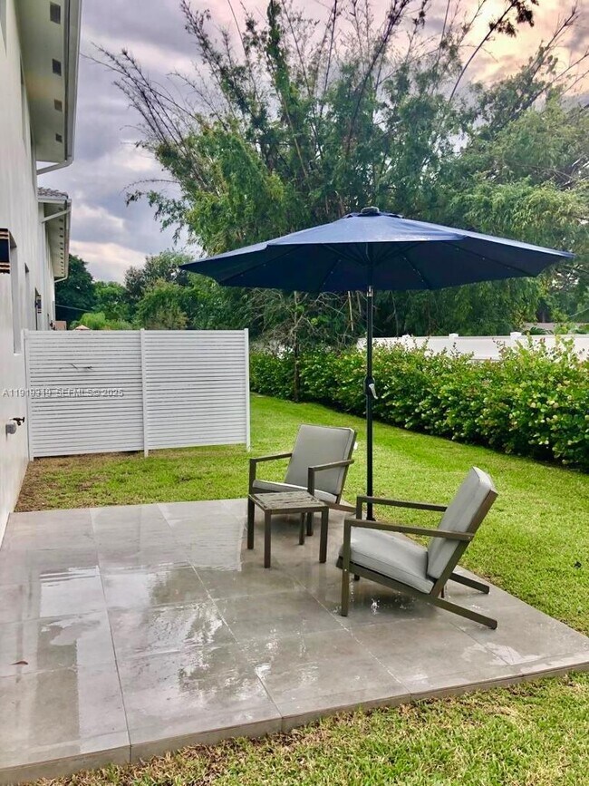 Foto del edificio - 3282 SW 44th St