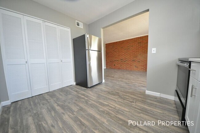 Foto del edificio - 28 Westwood Village